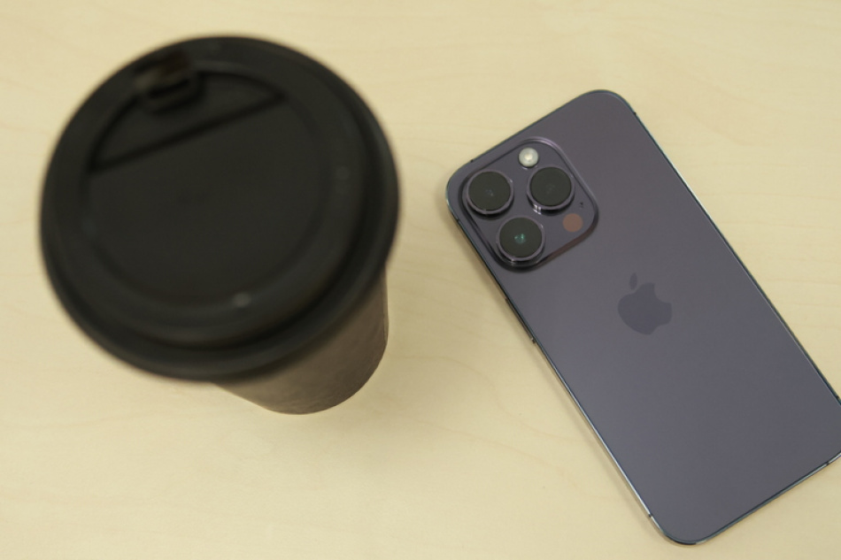 Арест iPhone помог взыскать с петербуржца 263 тысячи рублей алиментов