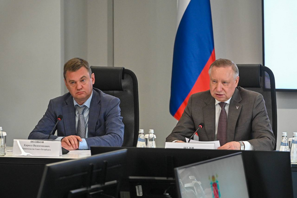 Промышленность обеспечивает Петербургу половину бюджета