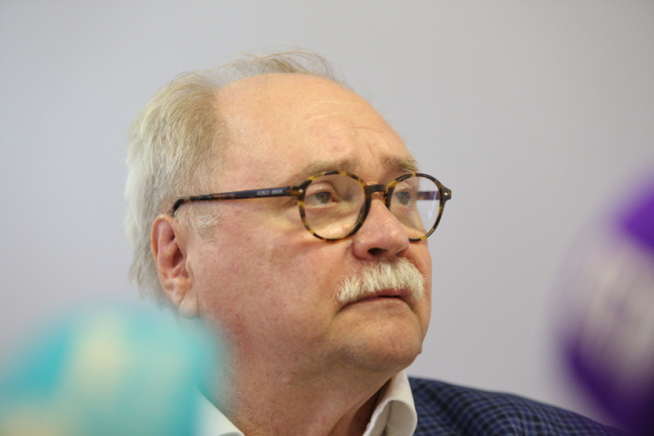Режиссер Бортко оценил вклад Александра Митты в кино