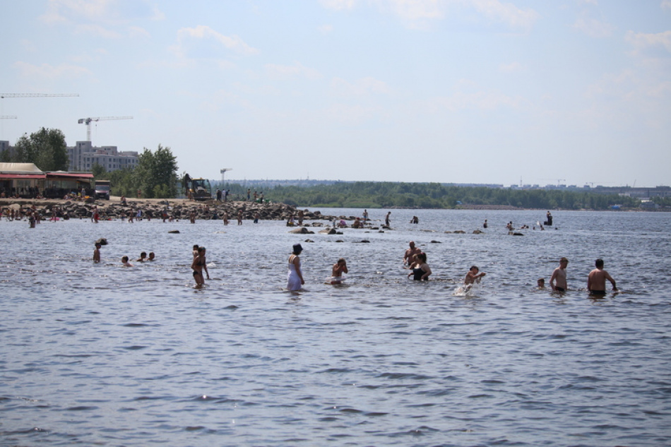 Только 6 пляжей в Петербурге и области пригодны для купания