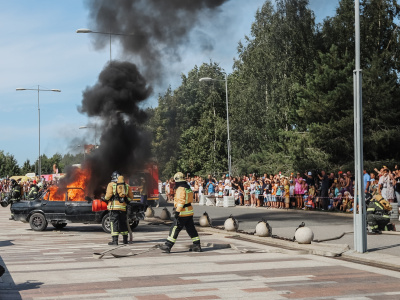 Фото Фестиваль Мой папа — пожарный, мой папа — герой
