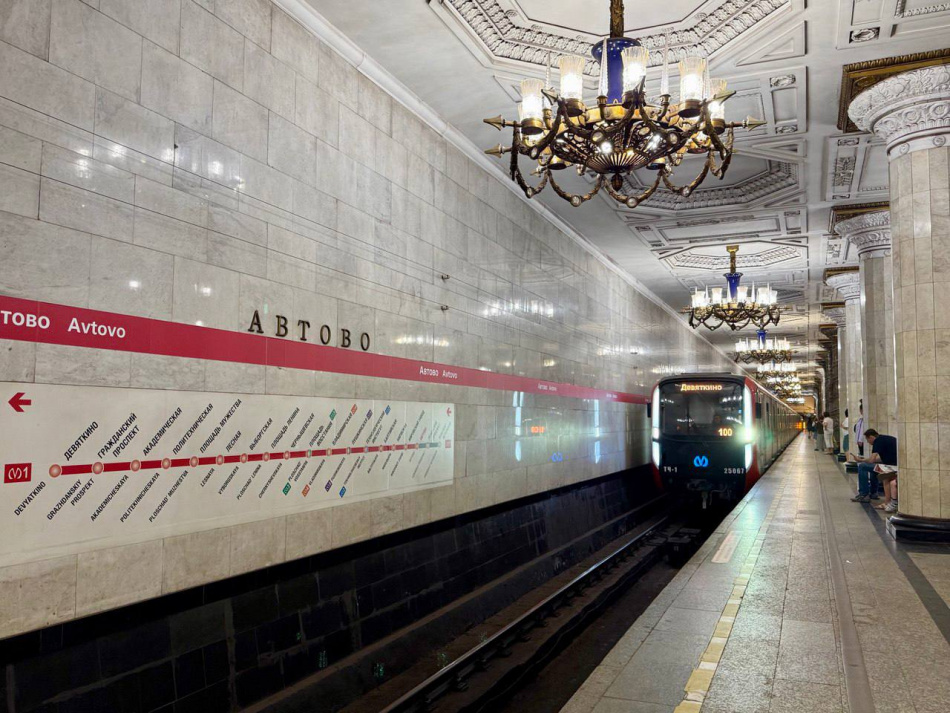 Метро Петербурга обновило половину составов на Кировско-Выборгской линии
