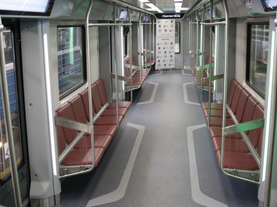 В Петербурге обновляют подвижной состав метрополитена с опережением графика