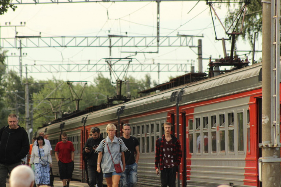 Пассажиропоток на Октябрьской железной дороге увеличился почти на 5% за январь-июль 2025 года