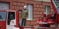 В Василеостровском районе Петербурга произошел крупный пожар в жилом доме