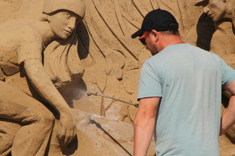 В Парке 300-летия Петербурга откроется фестиваль песчаных скульптур о героях войны