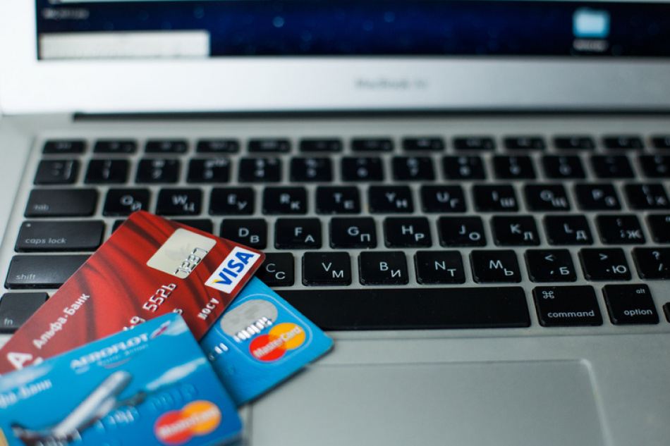 Более двенадцати миллионов россиян воспользовались новым законом и установили себе запрет на оформление любых кредитов и займов