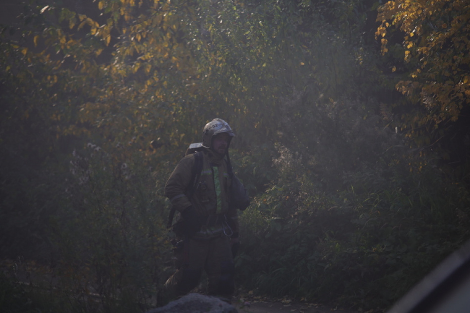 Ночной пожар в кафе на проспекте Ударников в Петербурге потушен без пострадавших