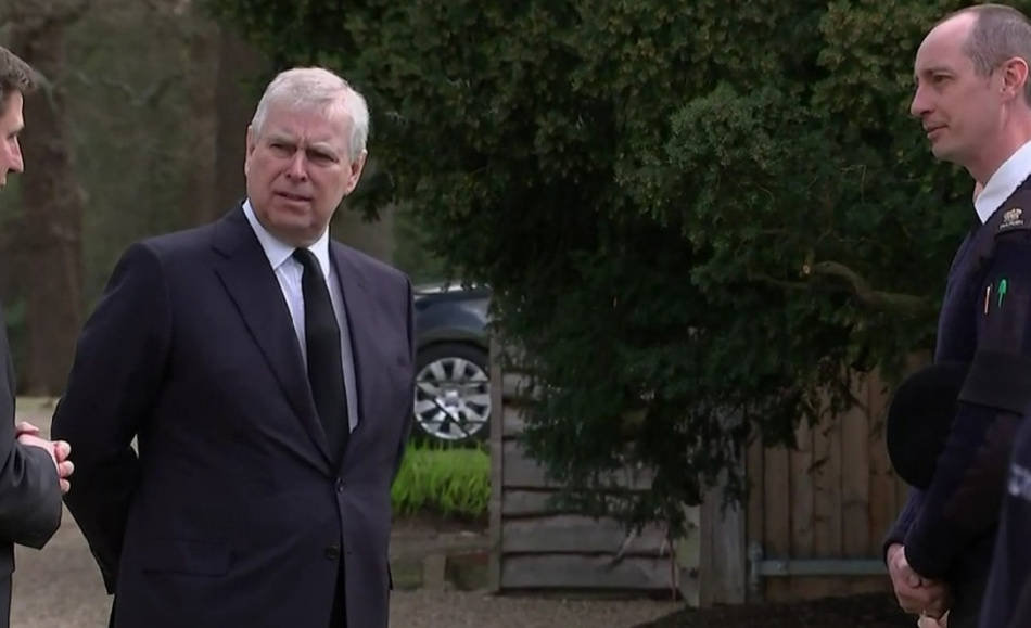 Почему Принц Эндрю до сих пор не оказался в опале