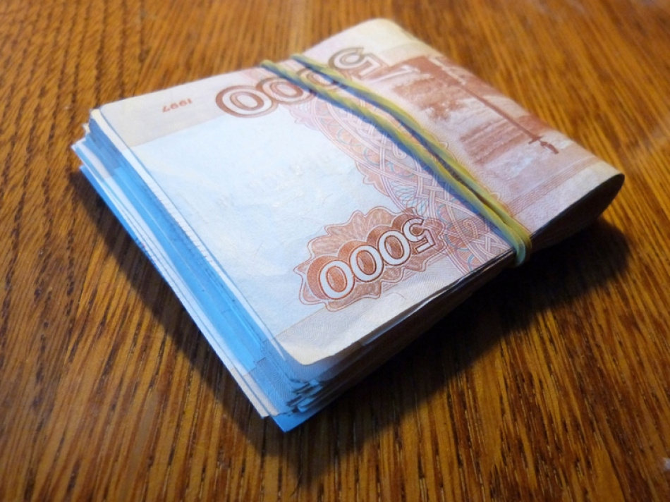 В Петербурге суд обязал мать выплатить 110 тысяч рублей за долги по алиментам на содержание дочери