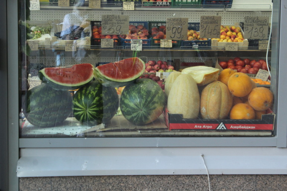 В Красносельском районе Петербурга ликвидировали стихийные рынки с арбузами и дынями