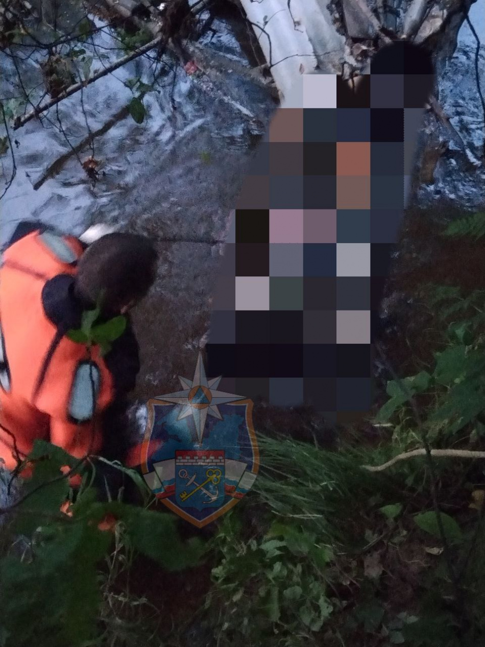 В реке Охта обнаружено тело мужчины в необычной одежде