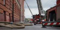 В историческом центре Петербурга произошел пожар в жилом доме, в результате которого пострадала женщина и была госпитализирована