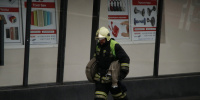 Пожарные расчеты оперативно ликвидировали возгорание в административном здании на бульваре Трудящихся в Колпинском районе Санкт-Петербурга.