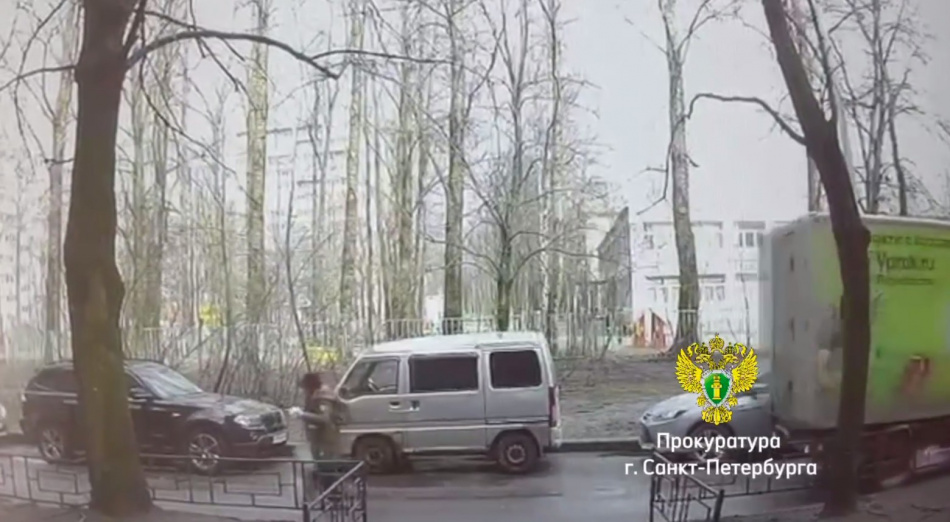 В Петербурге водителя фургона будут судить за смертельный наезд на пенсионерку на Гражданском проспекте