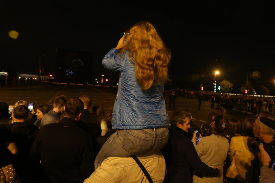 В Петербурге «Поющие мосты» посвятят ночное шоу памяти Виктора Цоя