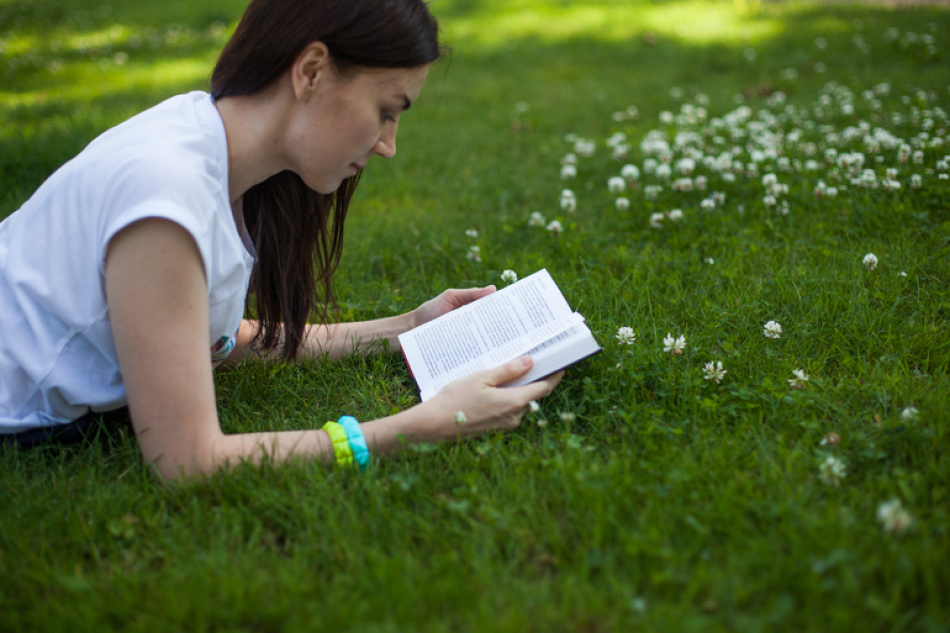 В Петербурге и Ленобласти за неделю зарегистрировали более 500 обращений по укусам клещей