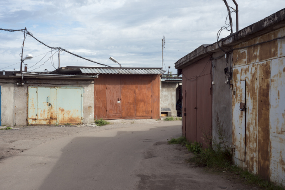 В Калининском районе Петербурга стартовал демонтаж гаражного кооператива «Гидротехник»