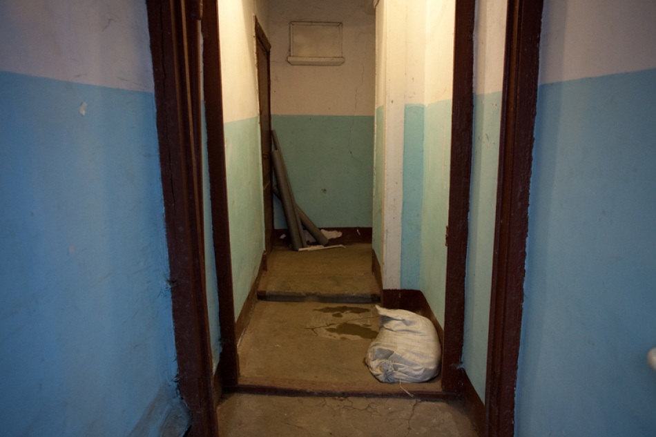 В Ленобласти возбудили уголовное дело о халатности из-за многоквартирного дома без воды и канализации