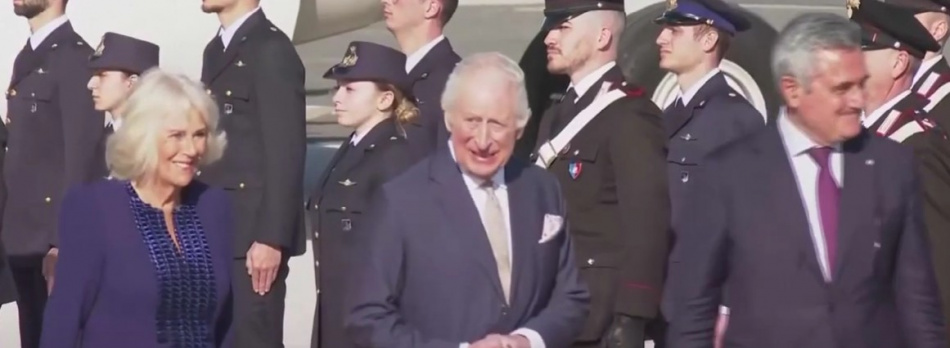 Королева Камилла вернулась к делам после болезни и пропуска похорон