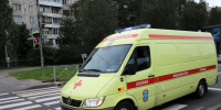 В результате столкновения двух автомобилей в Петроградском районе мужчина получил травму головы