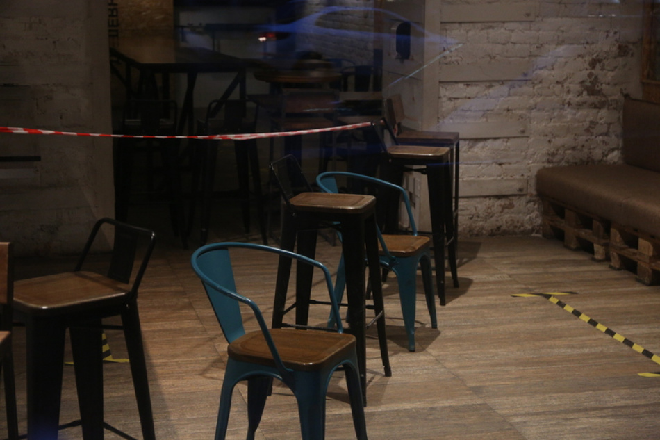 В Петербурге будут судить преступную группу, которая под видом полицейских вымогала деньги у мужчин на свиданиях с наркотиками