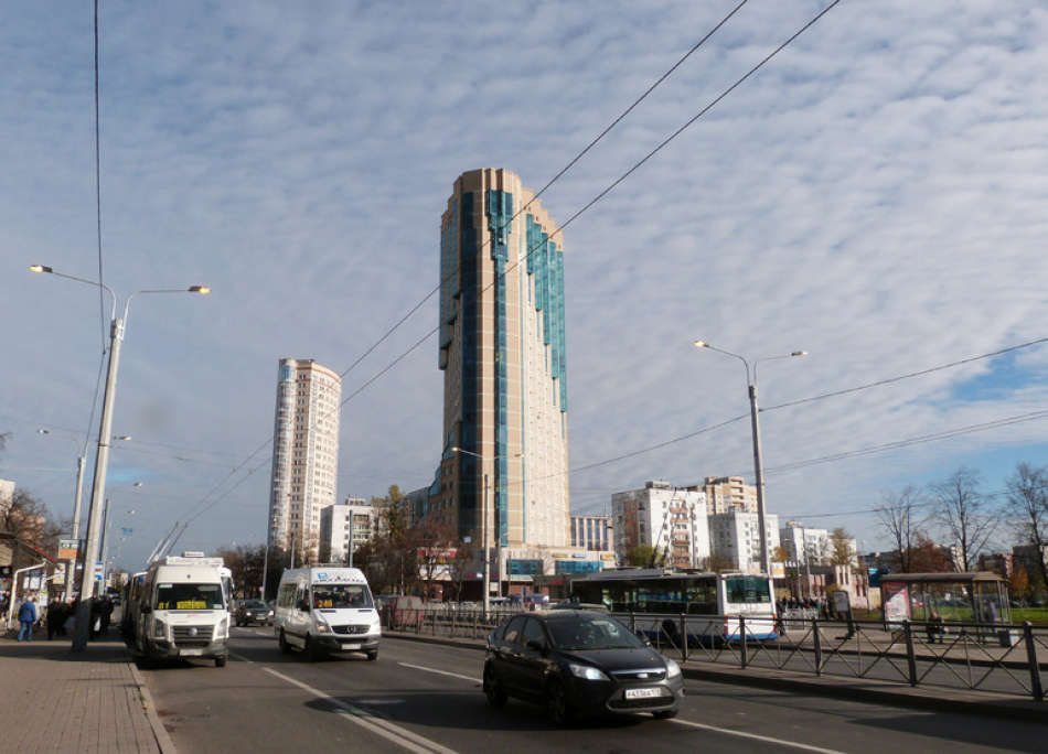 Прокуратура обязала муниципальные власти отремонтировать разбитый проезд на проспекте Ветеранов