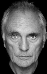  (Terence Stamp)