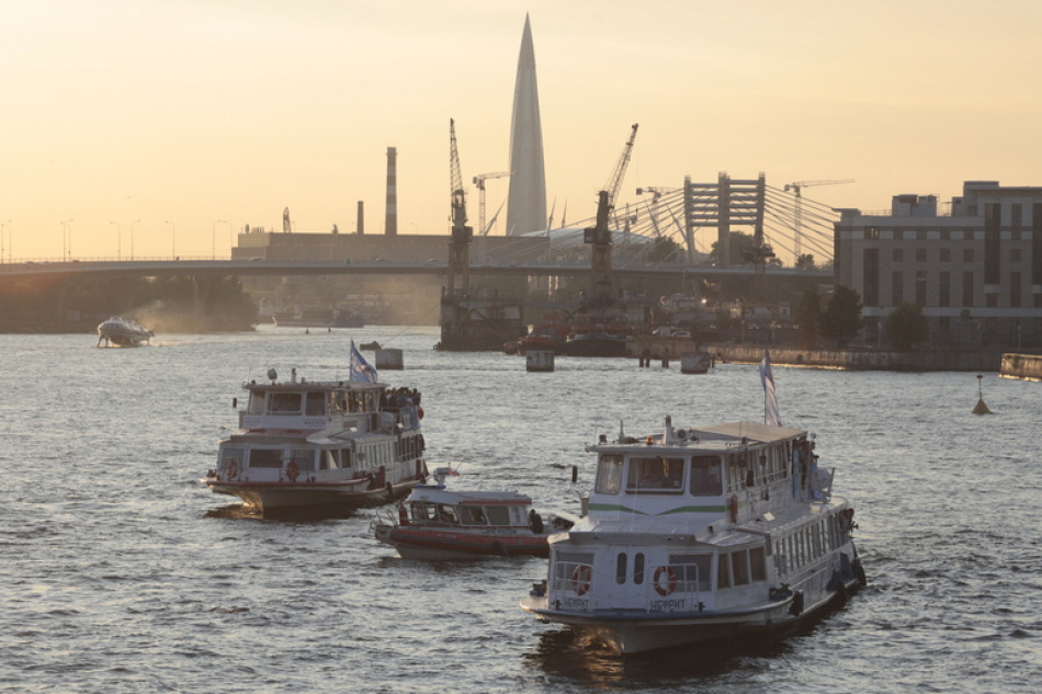 Владельцев маломерных судов в Петербурге и по всей России ждут новые правила получения услуг в ГИМС МЧС