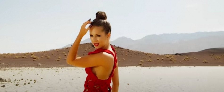 Нюша отметила 35-летие в кругу семьи и друзей