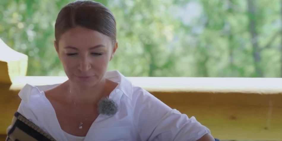 Муж Елены Блиновской предупредил о взломе аккаунта супруги и мошеннических схемах