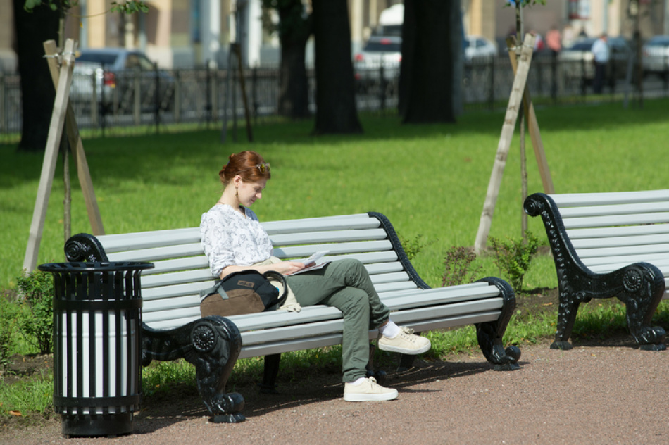 В Санкт-Петербурге открыт сквер Соловьева-Седого с музыкальным оформлением на Невском проспекте