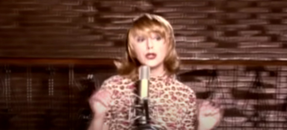 Алена Апина готовится к свадьбе с молодым избранником