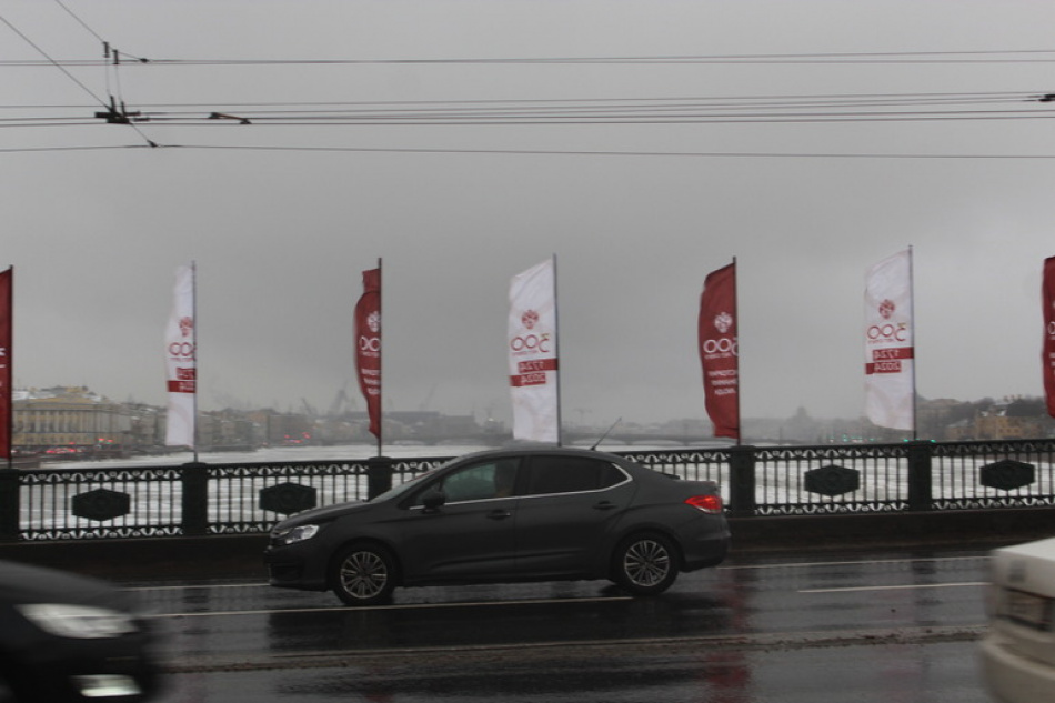 Автоэксперт Соловьев предупредил об опасности первых минут дождя для водителей