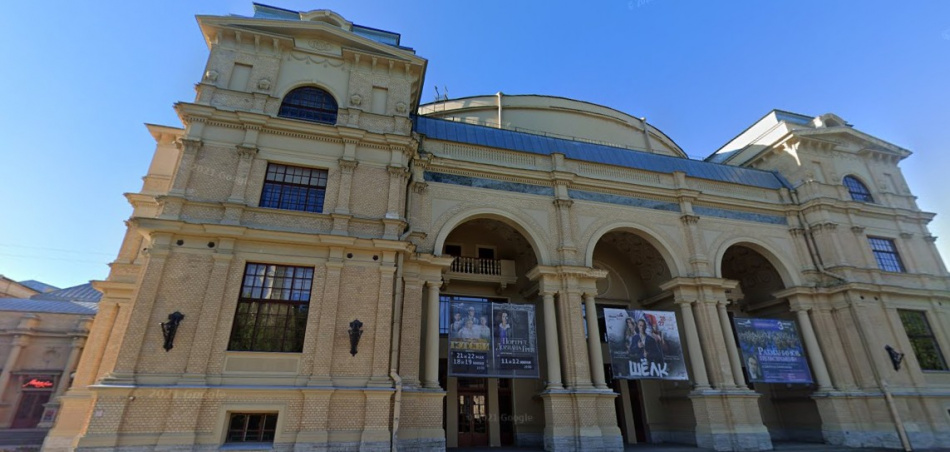 Реконструкция здания Театра Шаляпина в Александровском парке вновь откладывается из-за сложностей с фундаментом