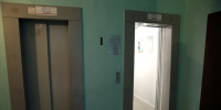 В жилом доме на Ленинском проспекте обнаружено тело женщины в шахте лифта