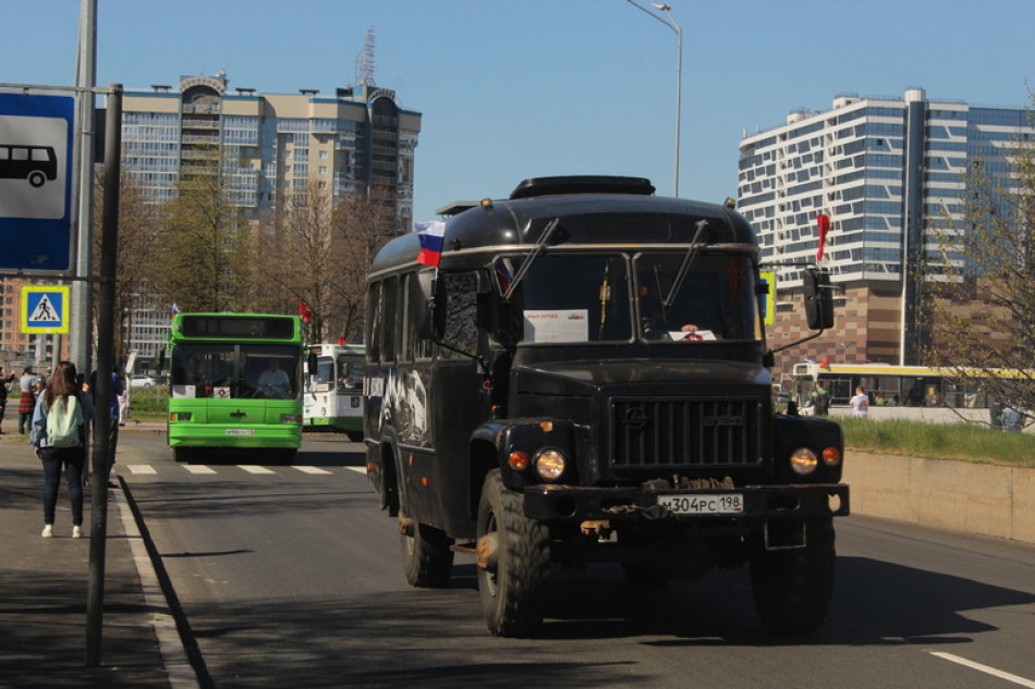 Петербург отмечает 99-летие запуска первого городского автобусного маршрута