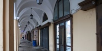 Ограничения на продажу алкоголя изменили работу баров в жилых домах