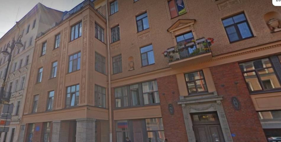 Владелицу квартиры в доме Толстого через суд обязали вернуть исторический облик помещений