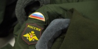 Лицам без гражданства разрешили служить в российской армии по контракту