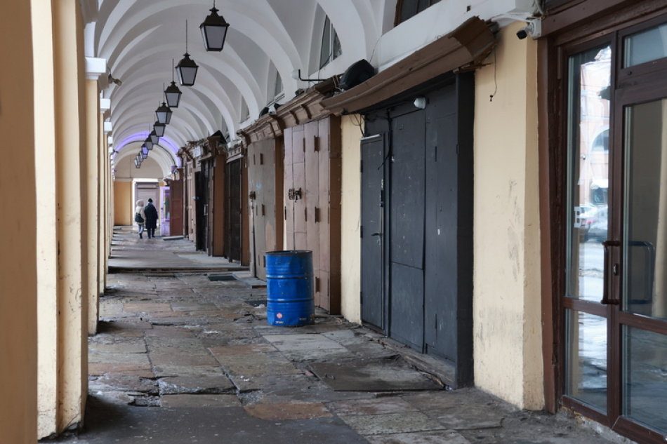 В Петербурге обсуждают смягчение ограничений для малых баров