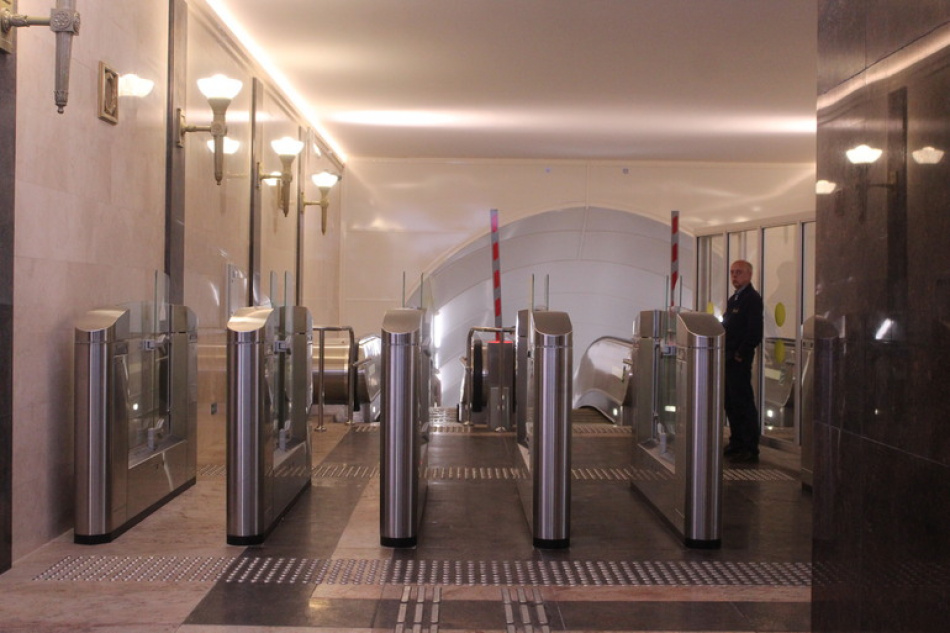 В петербургском метро утром возникли трудности с оплатой проезда