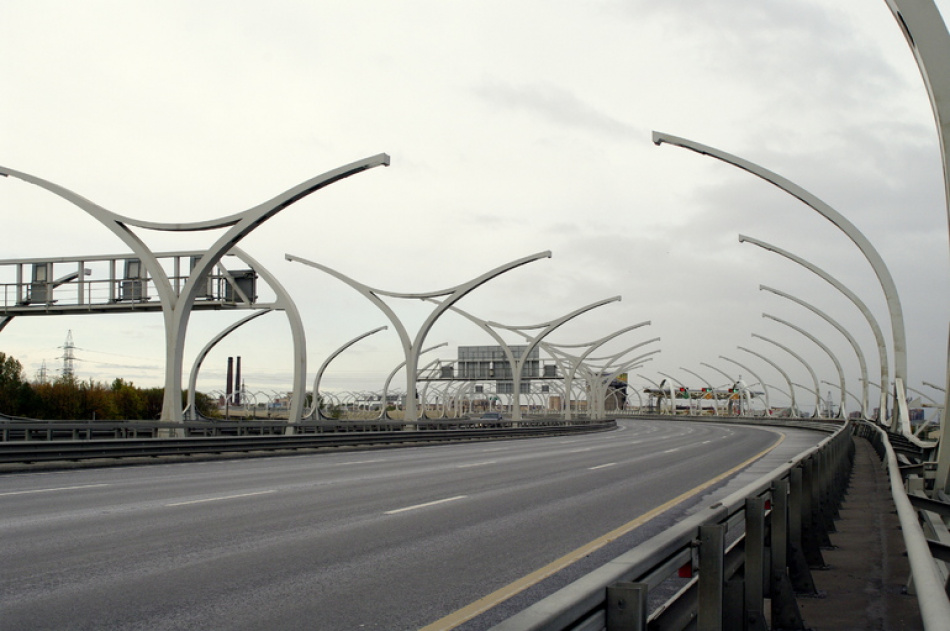 ДТП на КАД утром парализовало движение у съезда на ЗСД