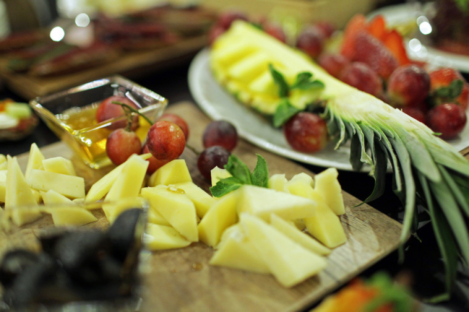 Суд обязал кафе «Три Товарища» устранить нарушения после проверки Роспотребнадзора