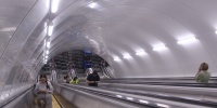 Власти Петербурга обсуждают бесплатный вход в метро при технических сбоях