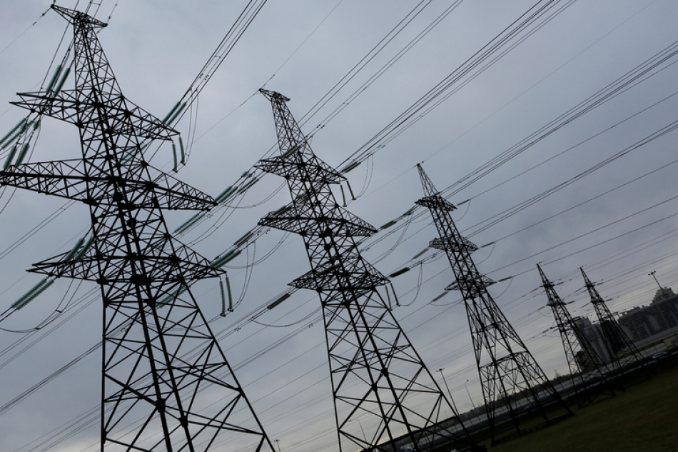 Во Всеволожском районе Ленобласти молодой мужчина на питбайке погиб после столкновения со столбом