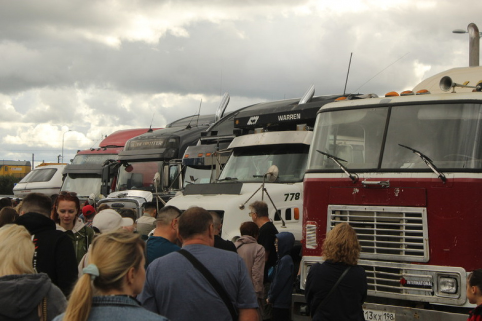Водителям иностранных авто хотят сократить срок оплаты штрафов до суток