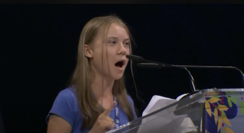 Судно с Гретой Тунберг атаковано в Средиземном море