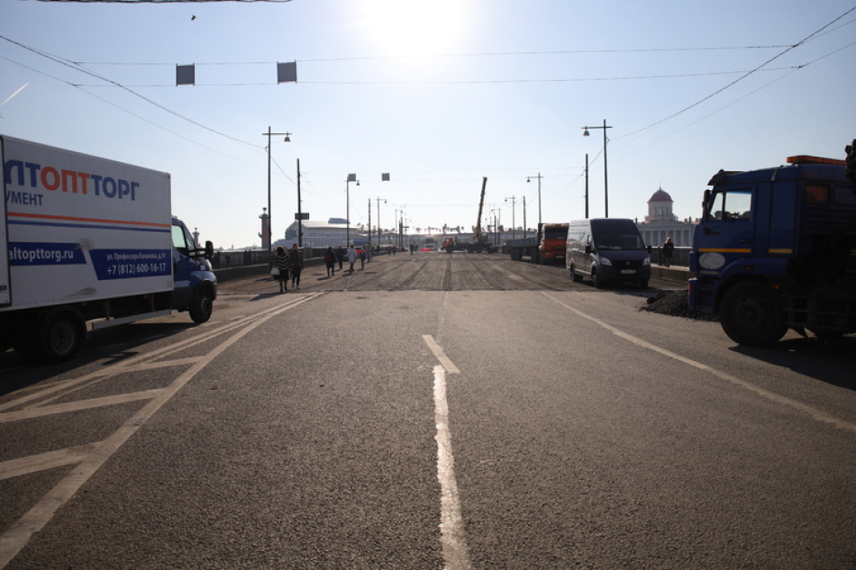 Изменения в ГОСТ ограничат сужение полос на городских улицах России