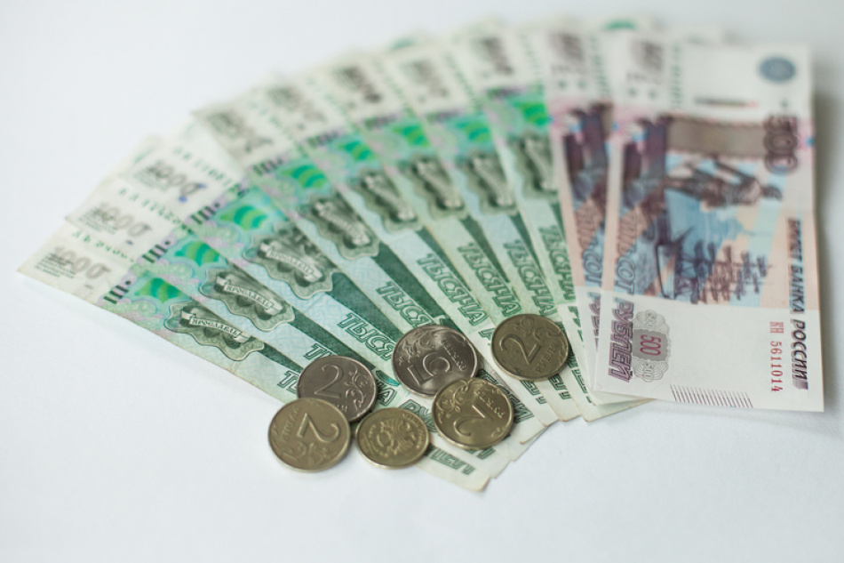 Петербурженка с семью квартирами вернула долг после ареста имущества